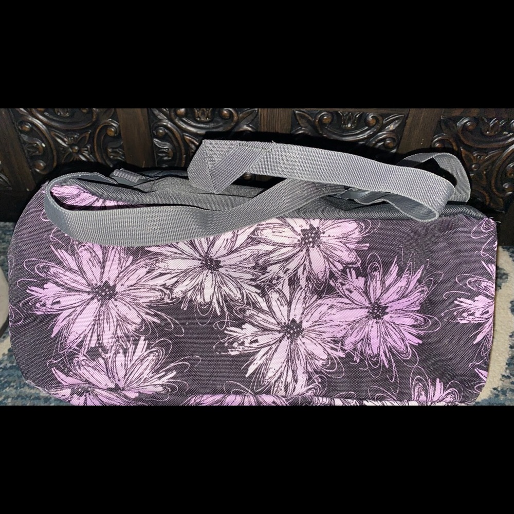 Backpack - Picture 4 of 8